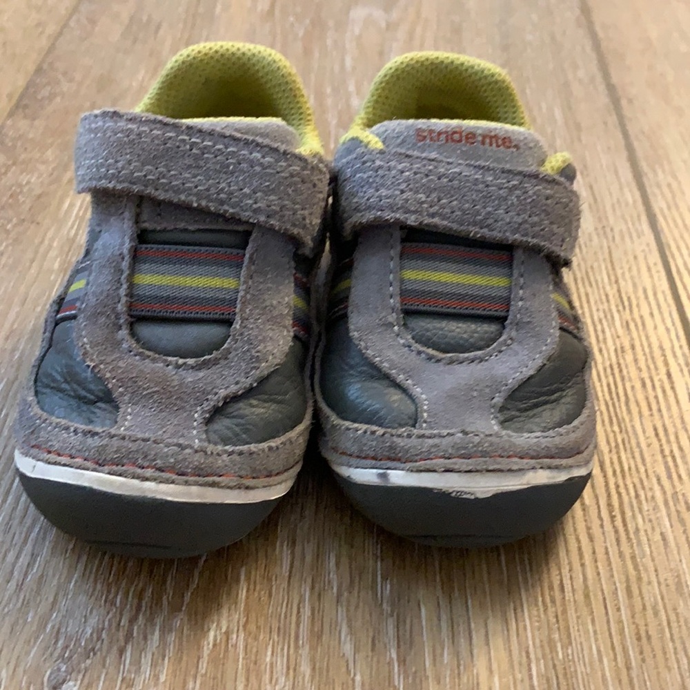 Stride rite toddler shoes